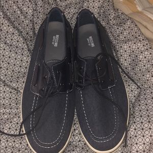Men’s casual boat shoes